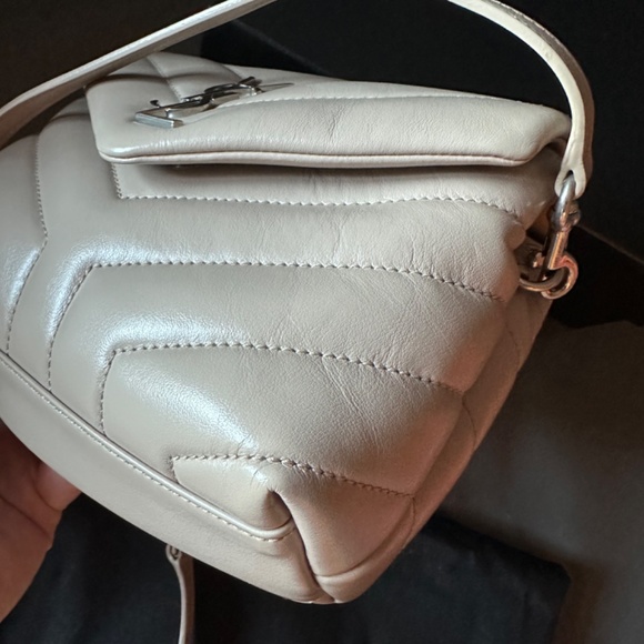 YSL Loulou Toy - Picture 13 of 17